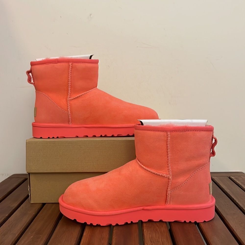 UGG Classic Mini II Boots Punch Pink USA Women size 6/UK 4/EU 37 - Picture 3 of 13